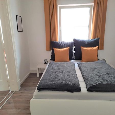 Ferienwohnung Im Zentrum Mit Balkon Und Parkplatz Gmunden Exterior photo