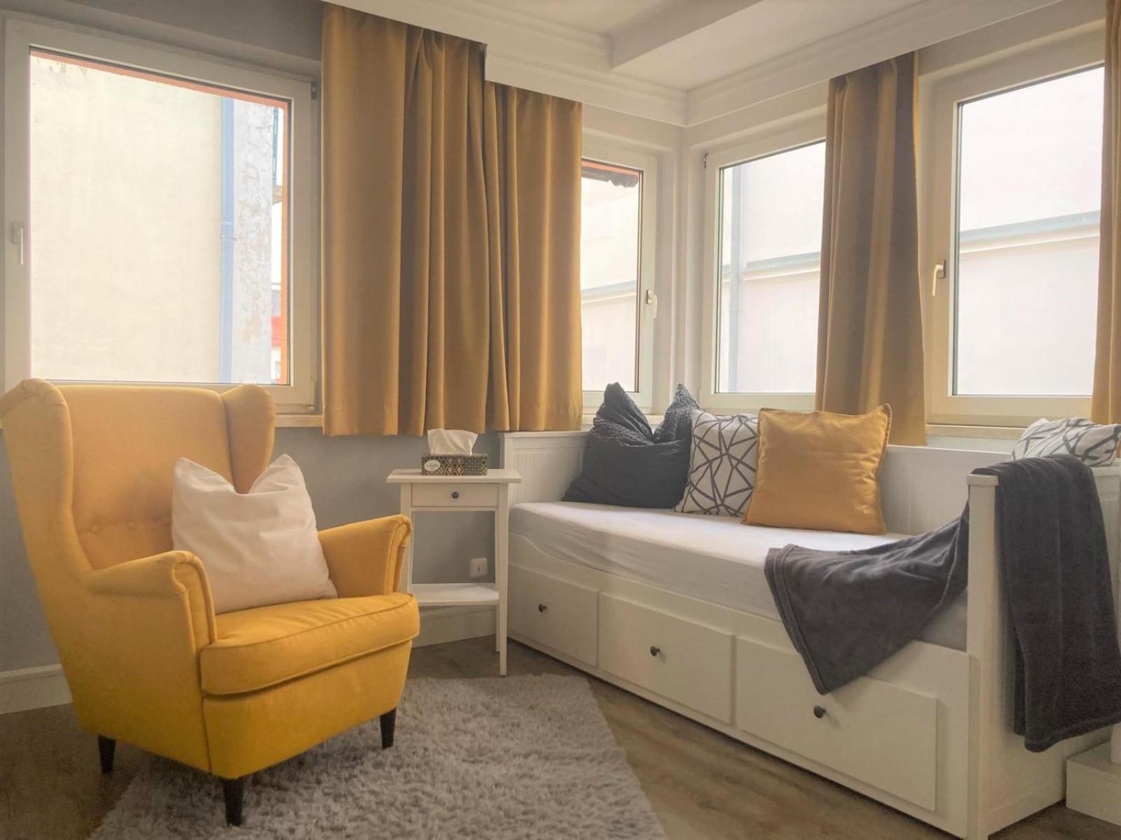 Ferienwohnung Im Zentrum Mit Balkon Und Parkplatz Gmunden Exterior photo